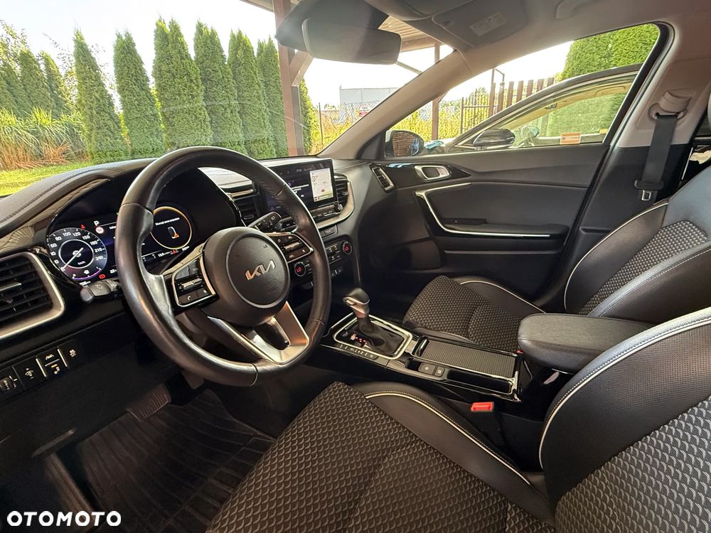 Kia XCeed 1.5 T-GDI Business Line DCT - 30