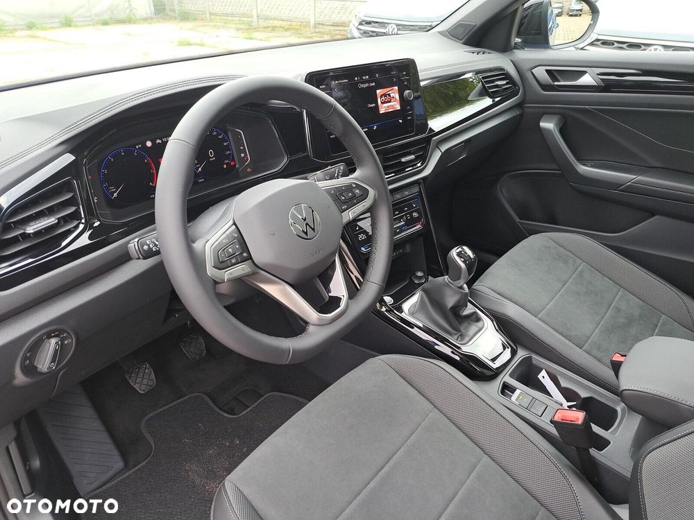 Volkswagen T-Roc - 9