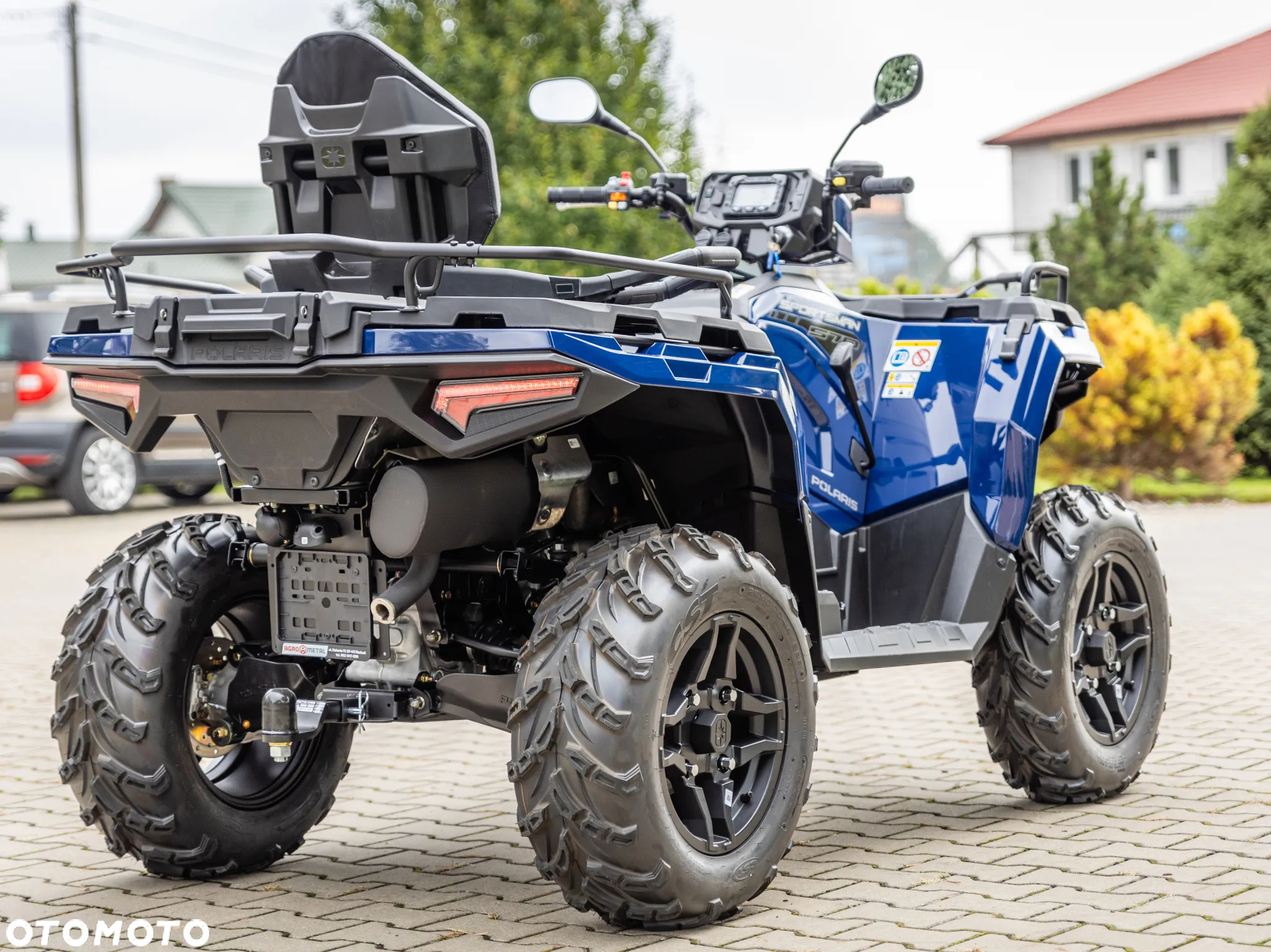Polaris Sportsman - 12