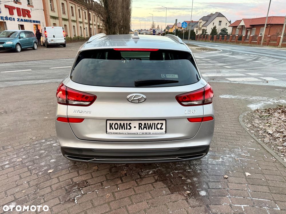 Hyundai i30 1.5 T-GDI 48V-Hybrid Advantage - 4