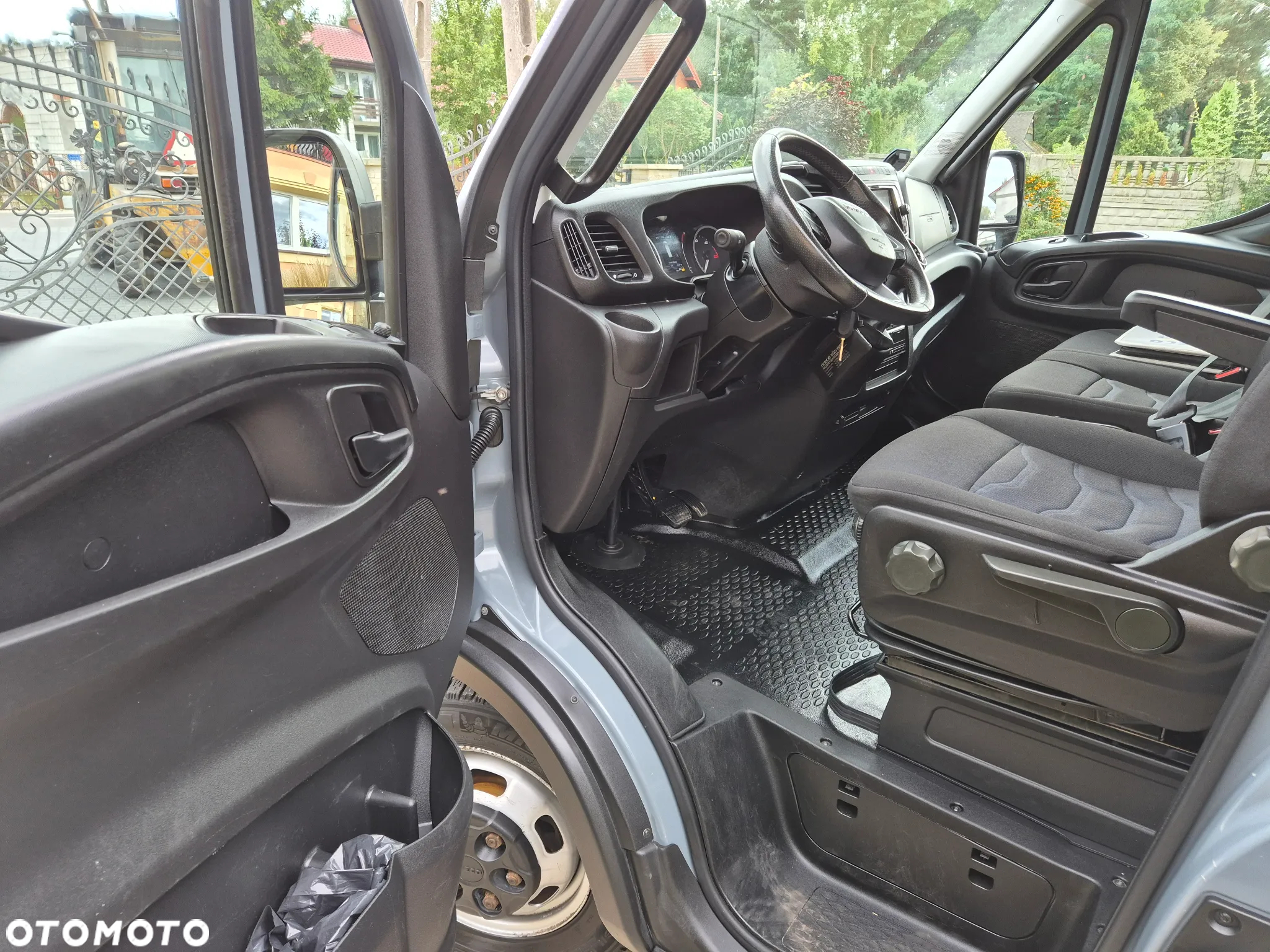 Iveco DAILY 40C21 210KM L3H2 KLIMA BLIZNIAK TEMPOMAT BLOKADA MOSTU NAVI - 17