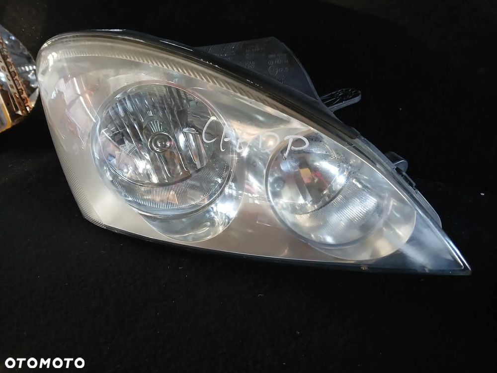 Kia Ceed Lampa przednia prawa - 2