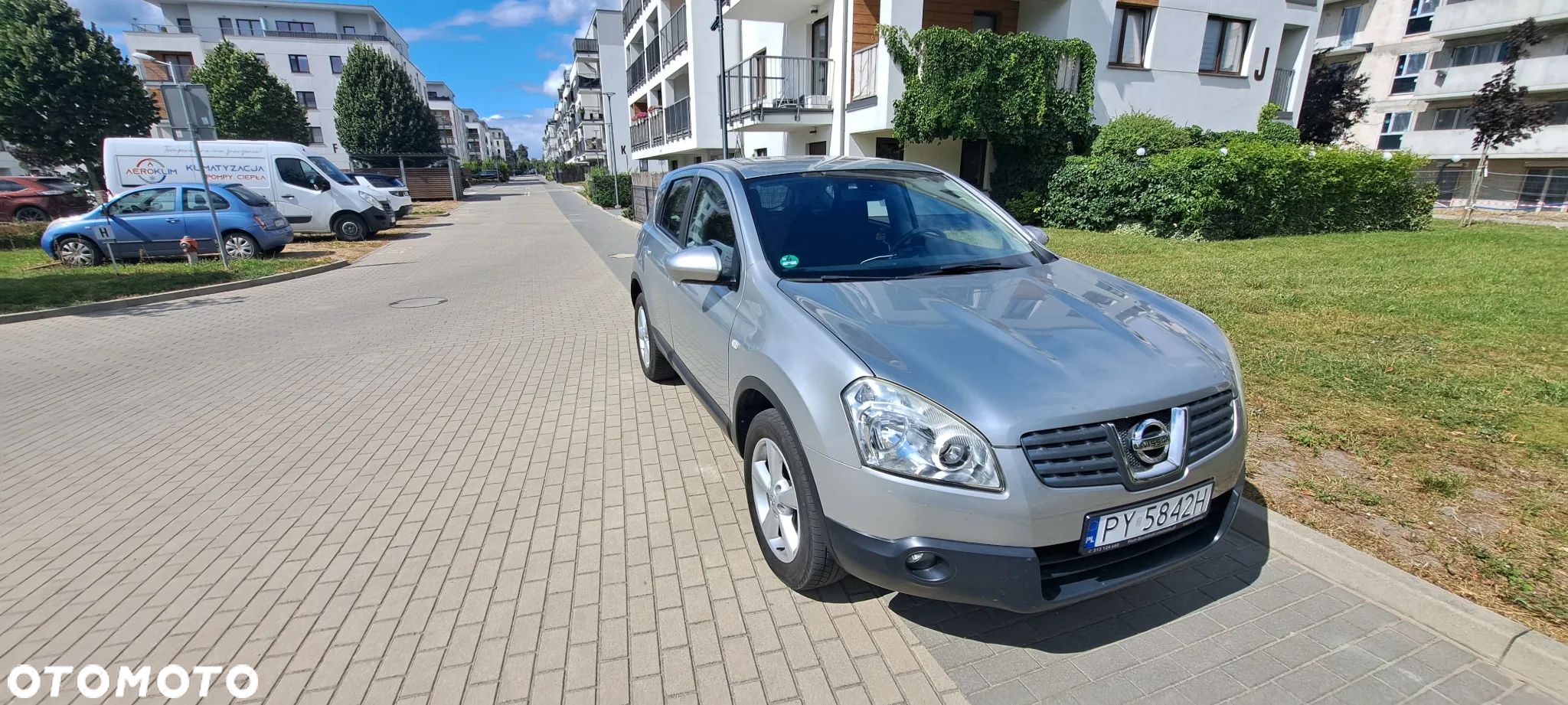 Nissan Qashqai - 1