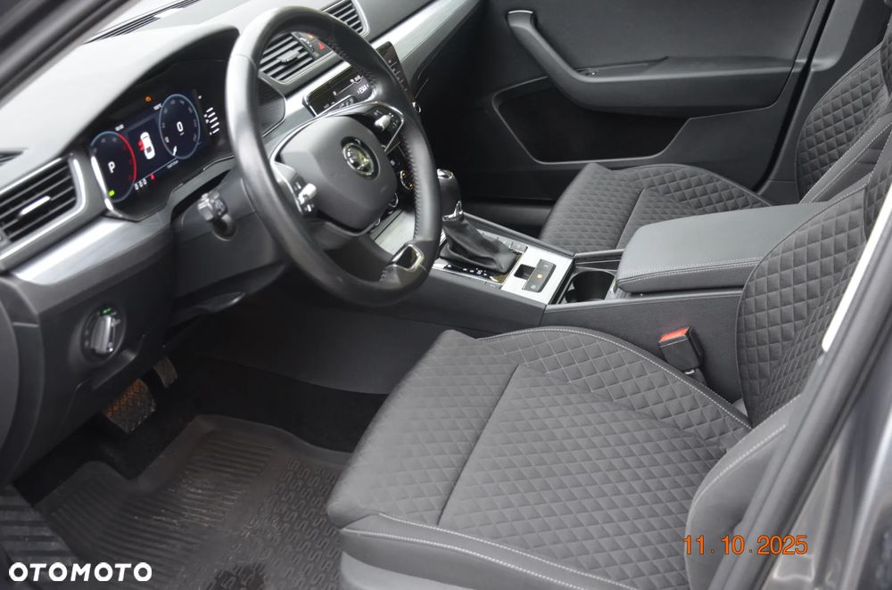 Skoda Superb 2.0 TDI SCR Ambition DSG - 20