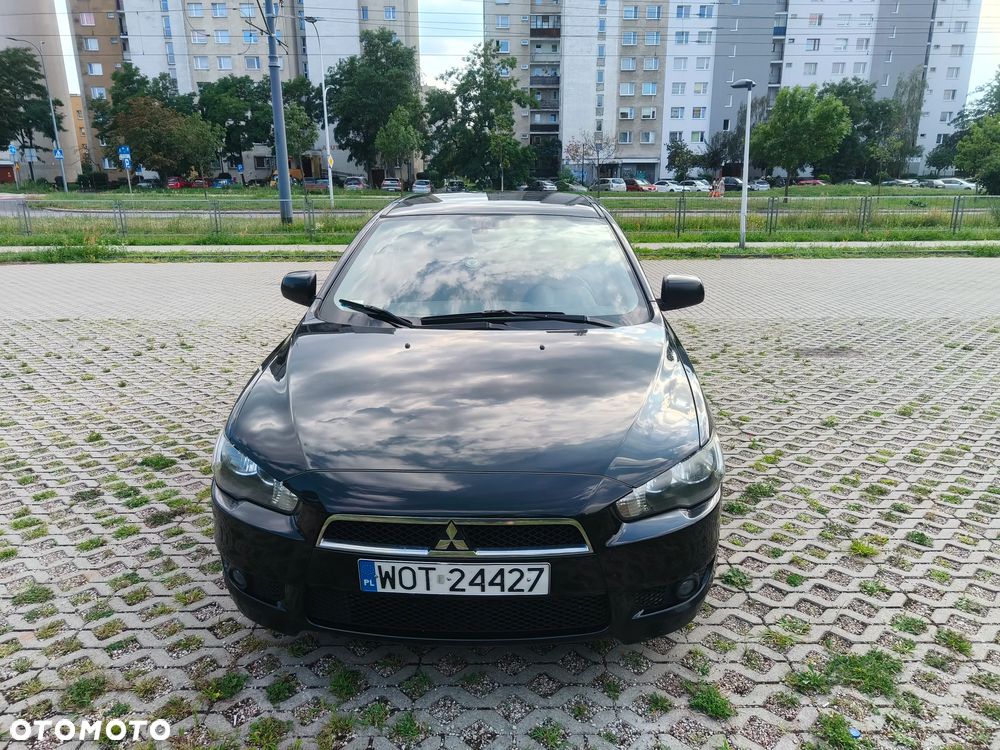 Mitsubishi Lancer - 8