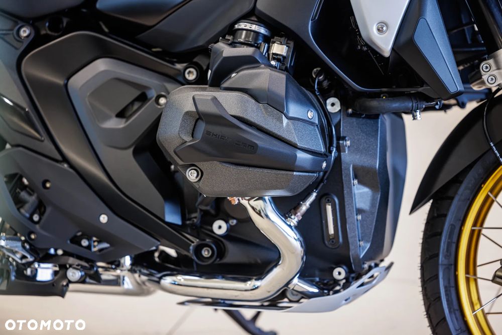 BMW R - 18