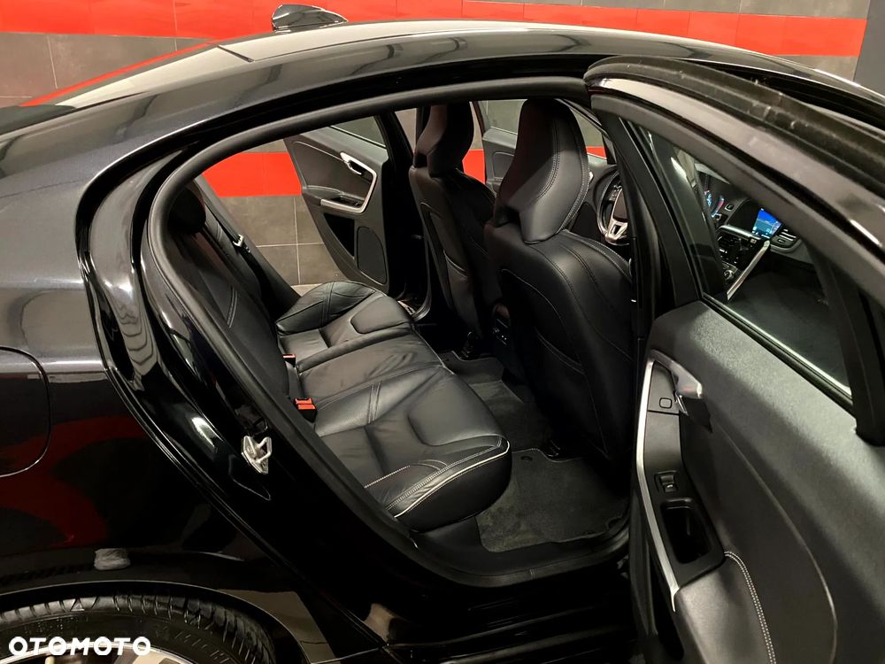 Volvo S60 D4 Summum - 25