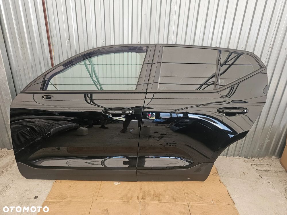 KOMPLETNE DRZWI LEWY TYŁ PRAWY PRZÓD TYŁ VOLVO XC 40 LAKIER 019 - 2