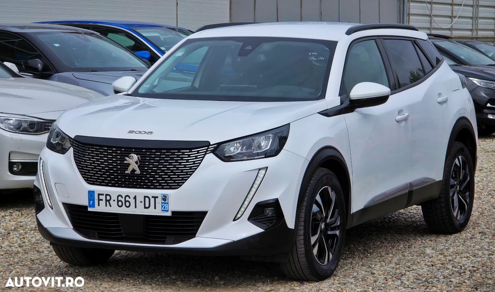 Peugeot 2008 1.2 L PureTech STT Allure - 5