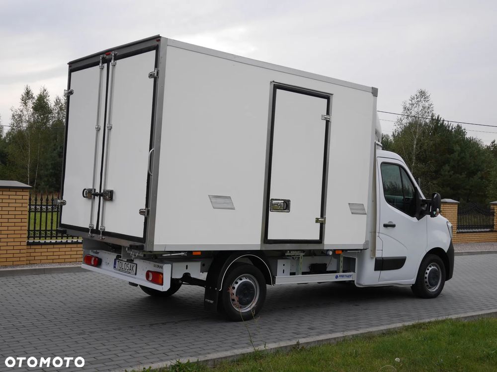 Renault Master Chłodnia - 8
