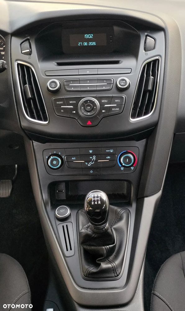 Ford Focus 1.6 Edition - 10