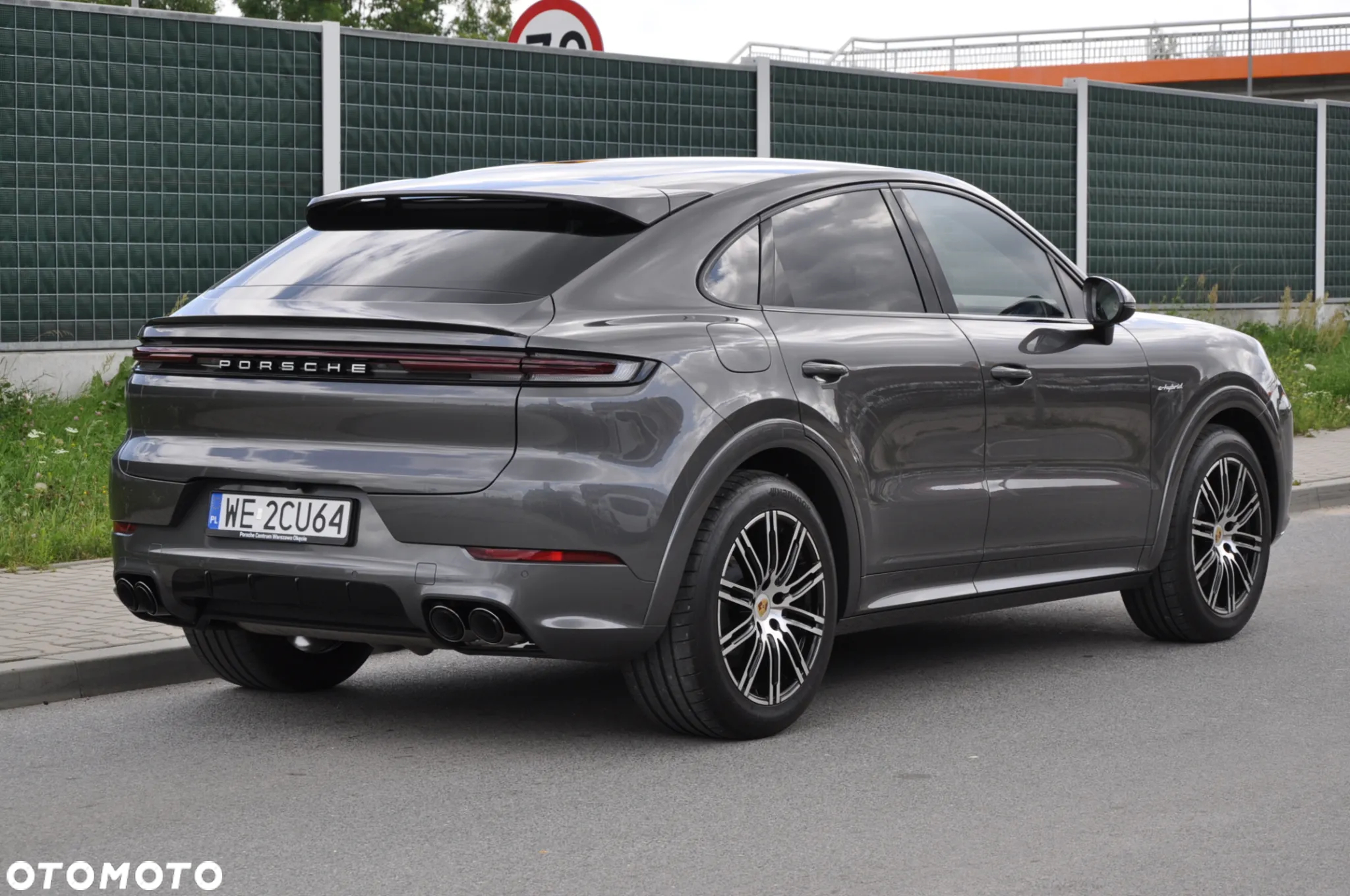 Porsche Cayenne - 2