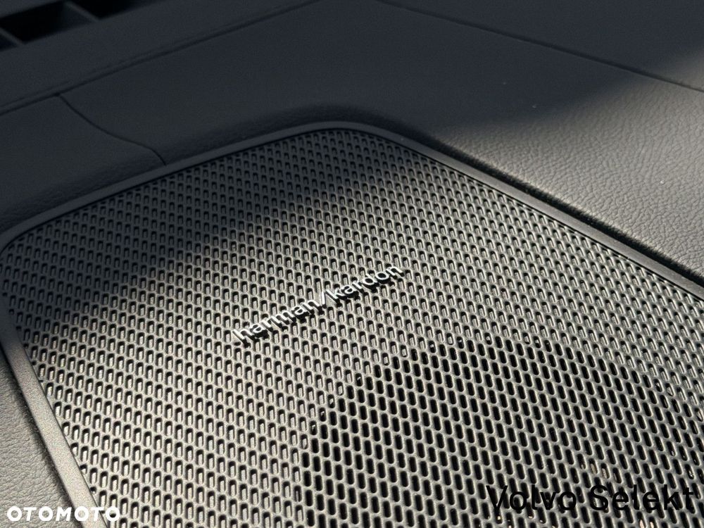 Volvo XC 60 - 30