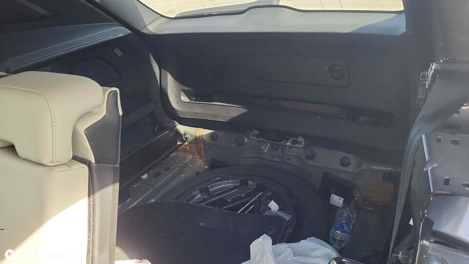 Volvo XC 40 T5 AWD Geartronic Momentum - 16