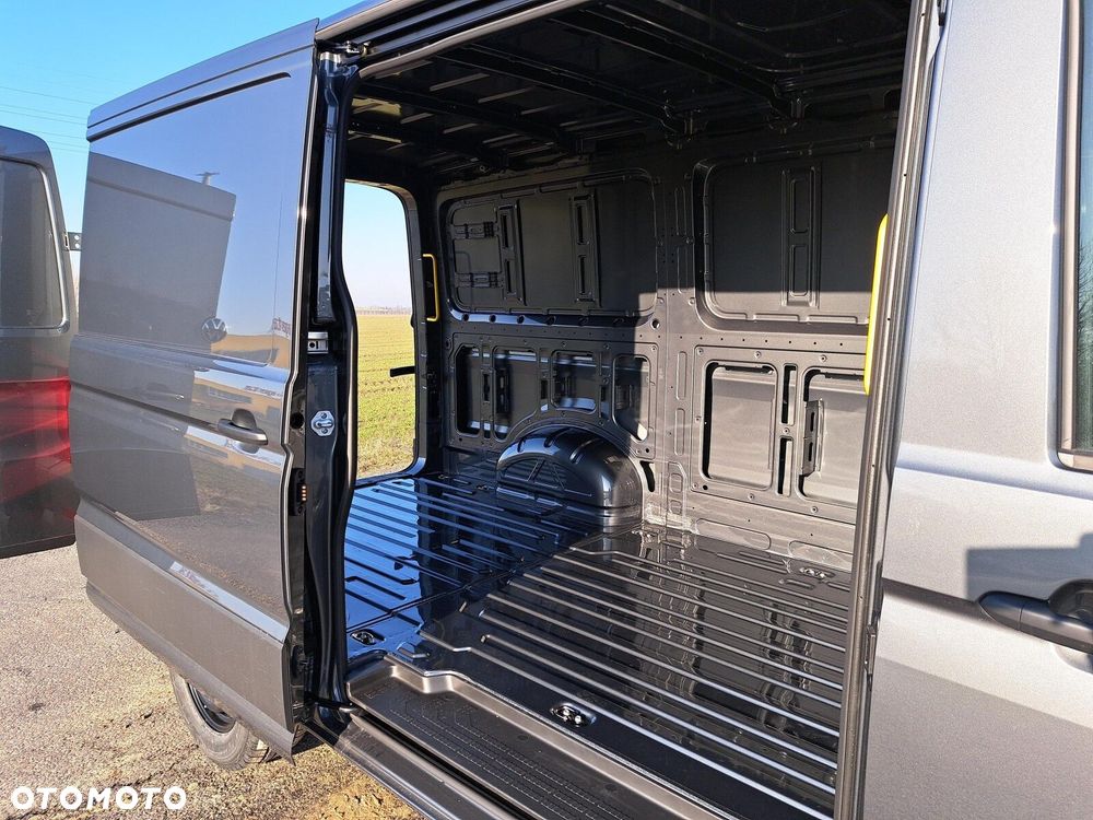 Volkswagen Crafter 30 furgon PRO - 22