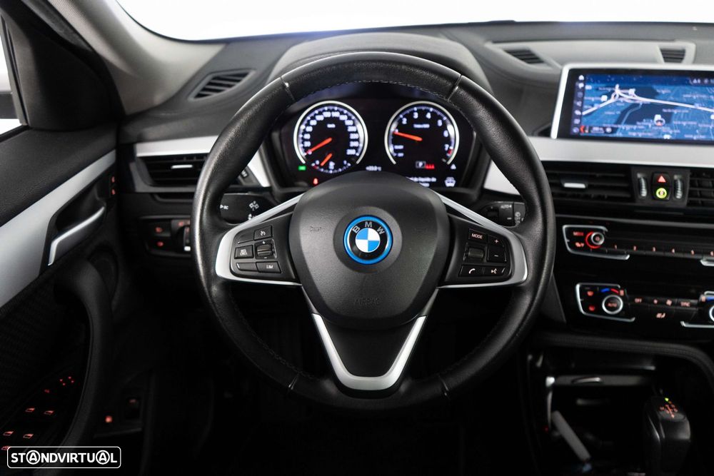 BMW X2 25 e xDrive GoldPlay - 12