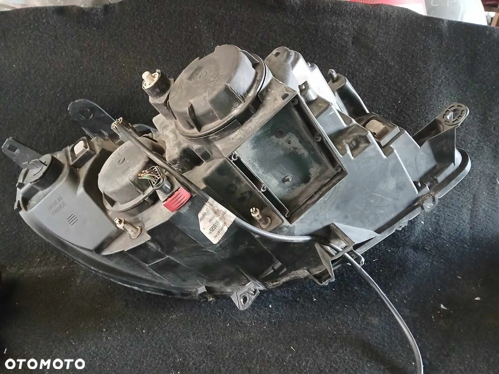 Peugeot 308 Lampa przednia lewa. - 8