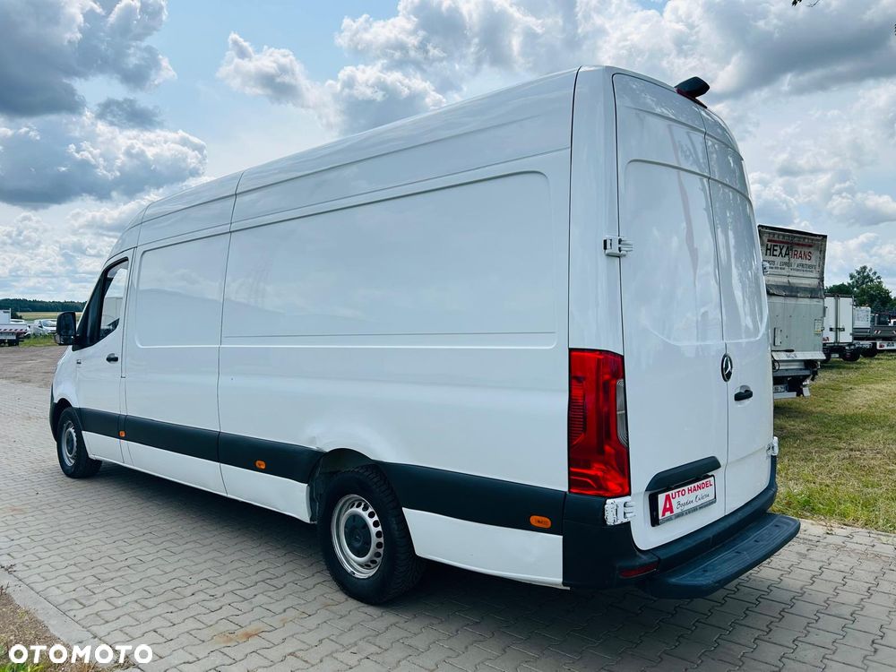 Mercedes-Benz Sprinter - 5