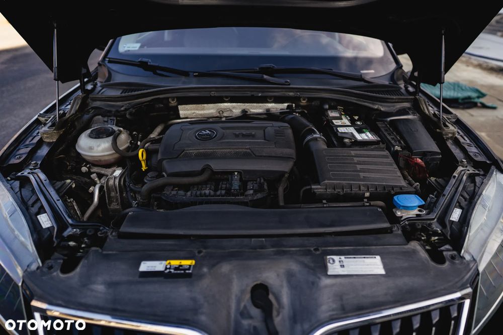 Skoda Superb 2.0 TSI L&K DSG - 18