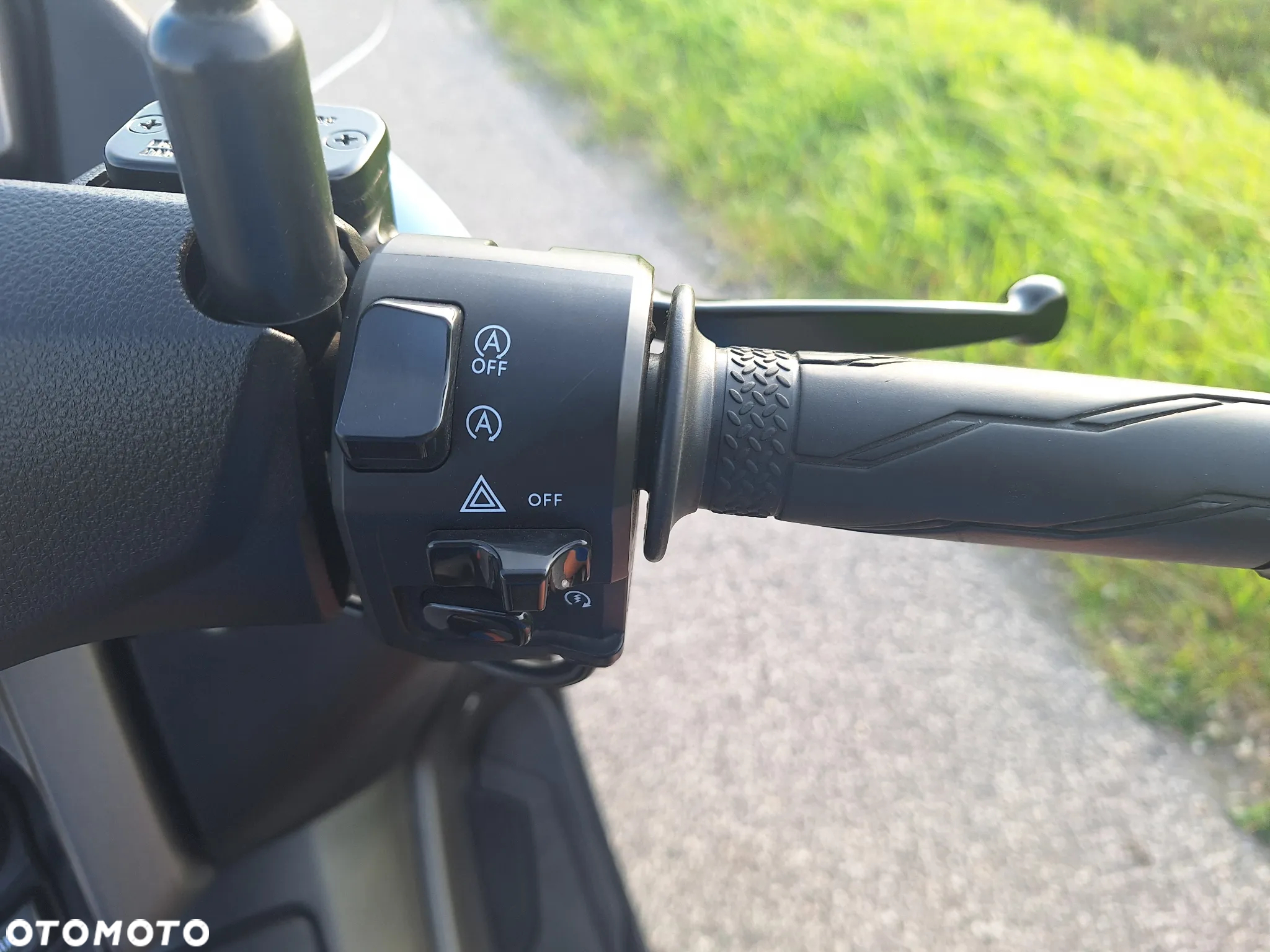 Yamaha NMAX - 11