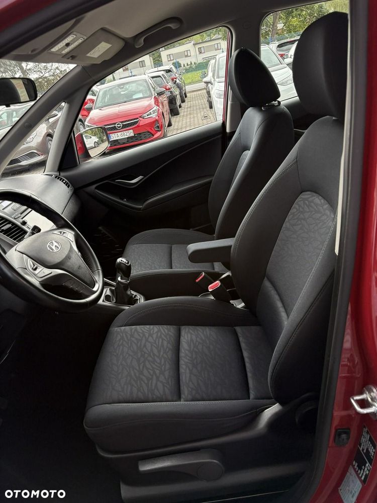 Hyundai ix20 - 13