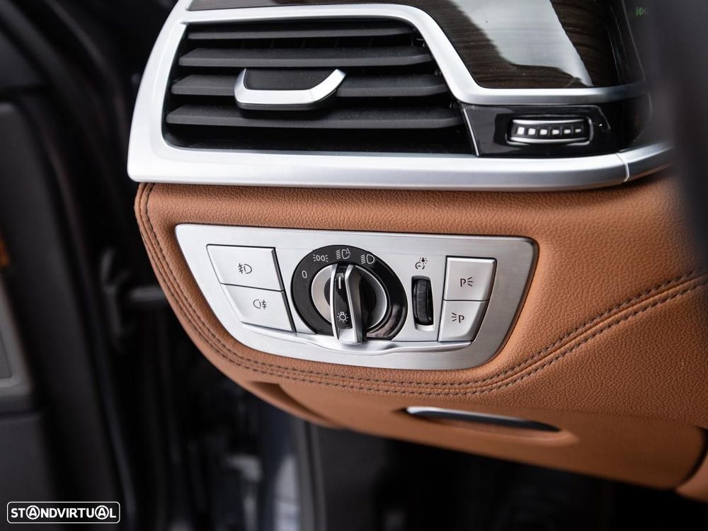 BMW 740 - 18