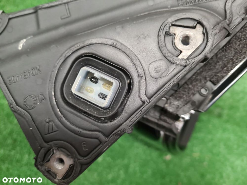 BMW 7 G11 G12 LUSTERKO PRAWE 9PIN 475 KAMERA ASYSTENT - 3