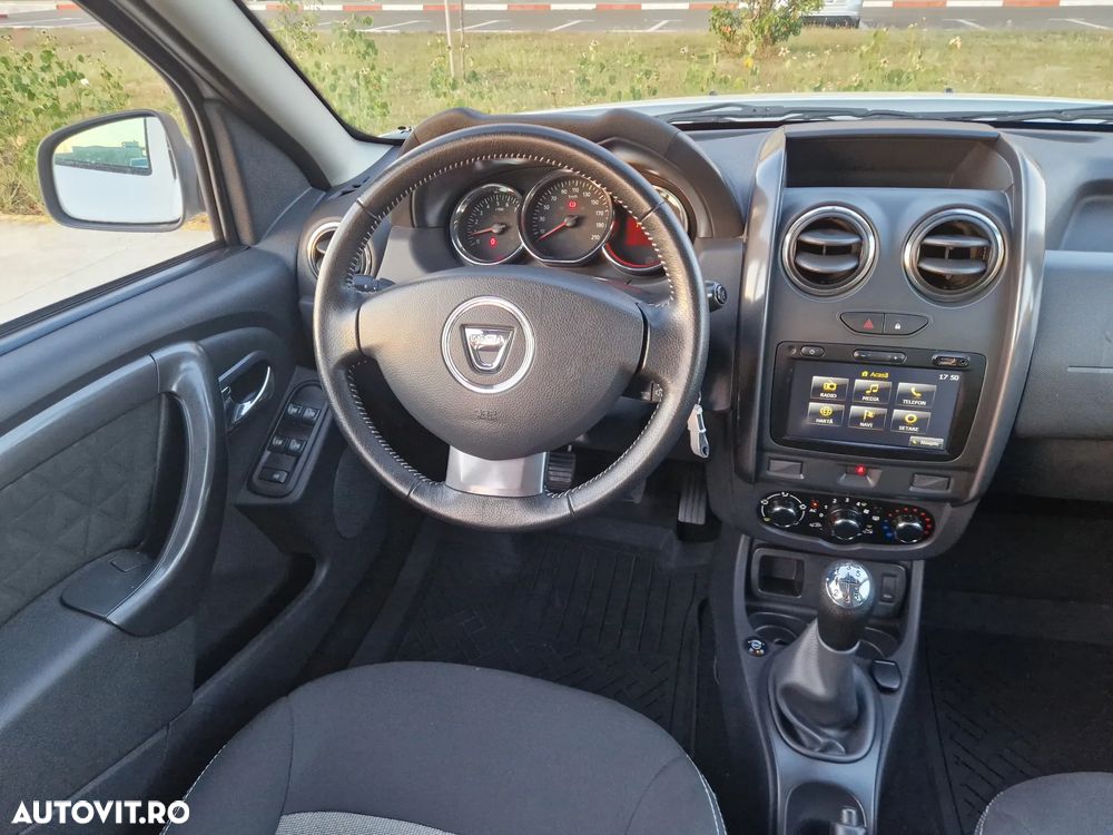 Dacia Duster 1.6 4x2 Laureate - 13