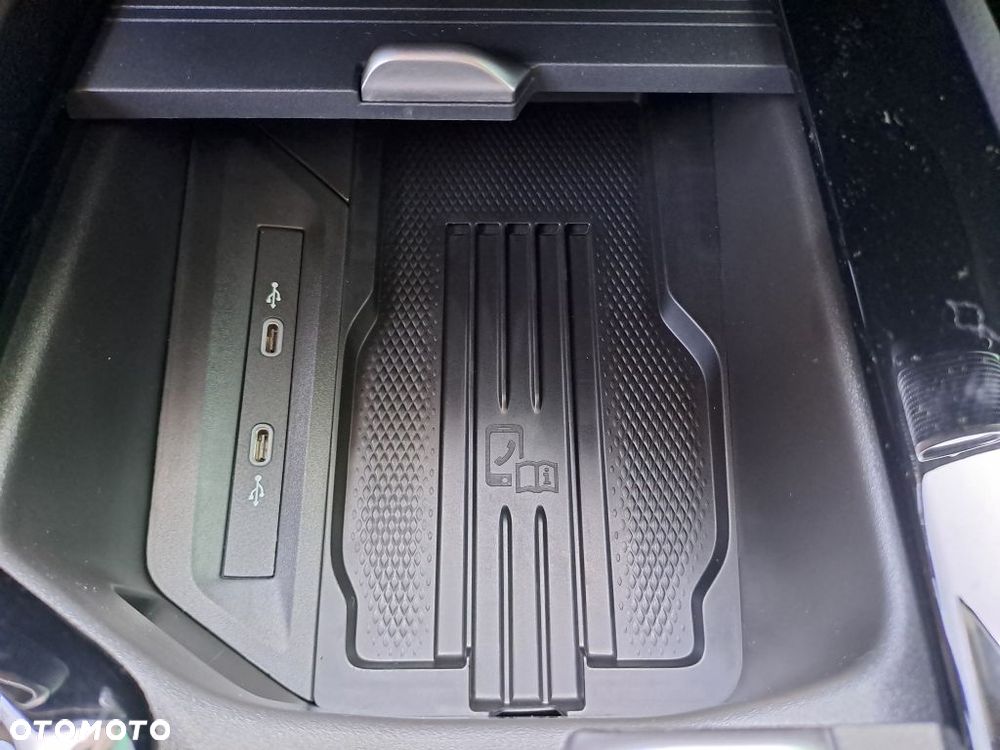 Skoda Superb 2.0 TDI SCR 4x4 L&K DSG - 16