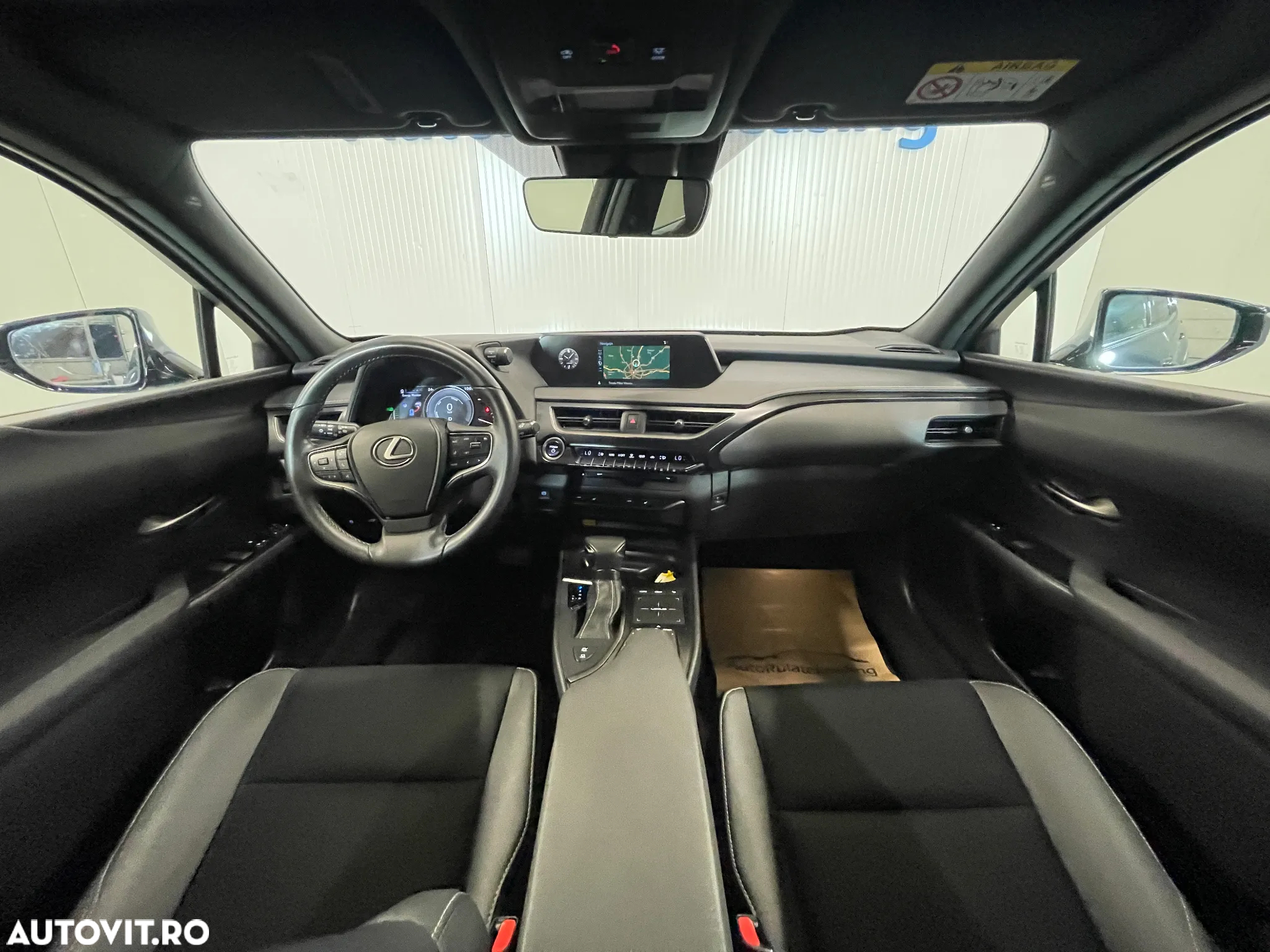 Lexus UX 250h (E-FOUR) Luxury Line - 7