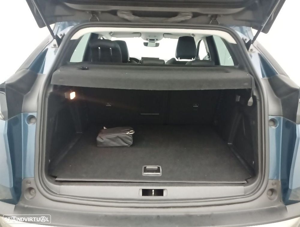 Peugeot 3008 1.6 Hybrid Allure e-EAT8 - 13