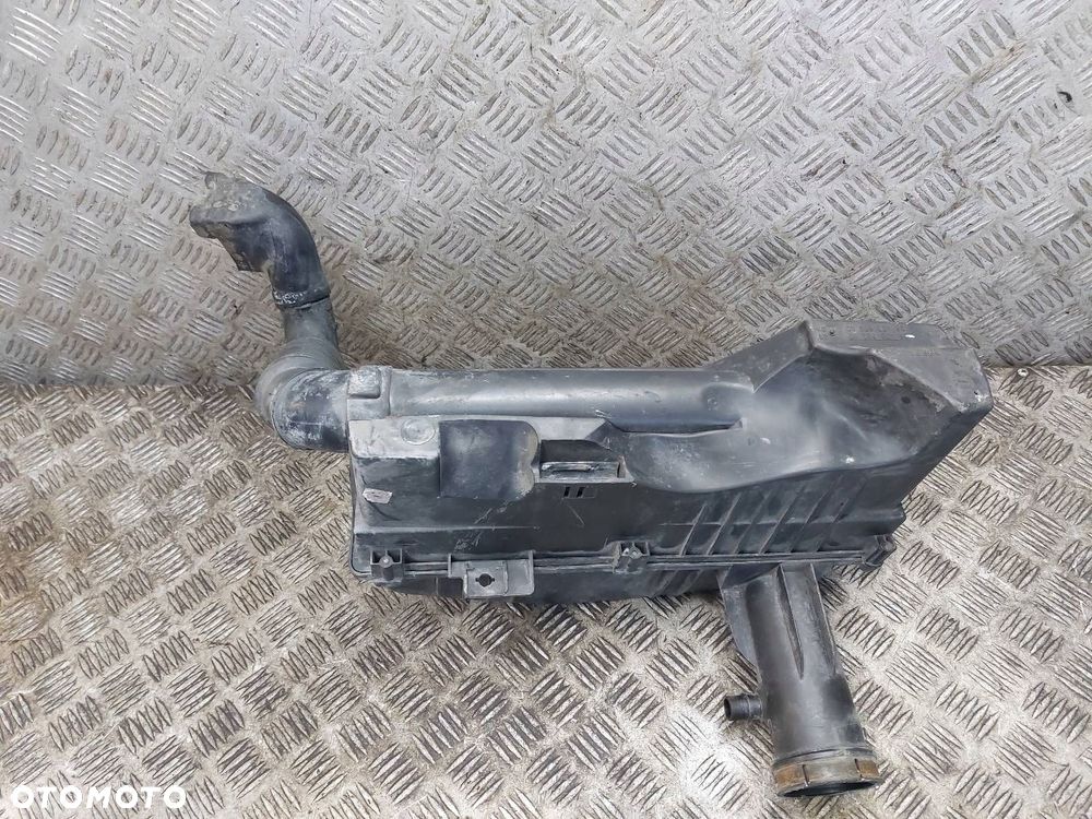 OBUDOWA FILTRA POWIETRZA C3 I 1.1 8V 9640668280 9645397980 9639269180 - 4