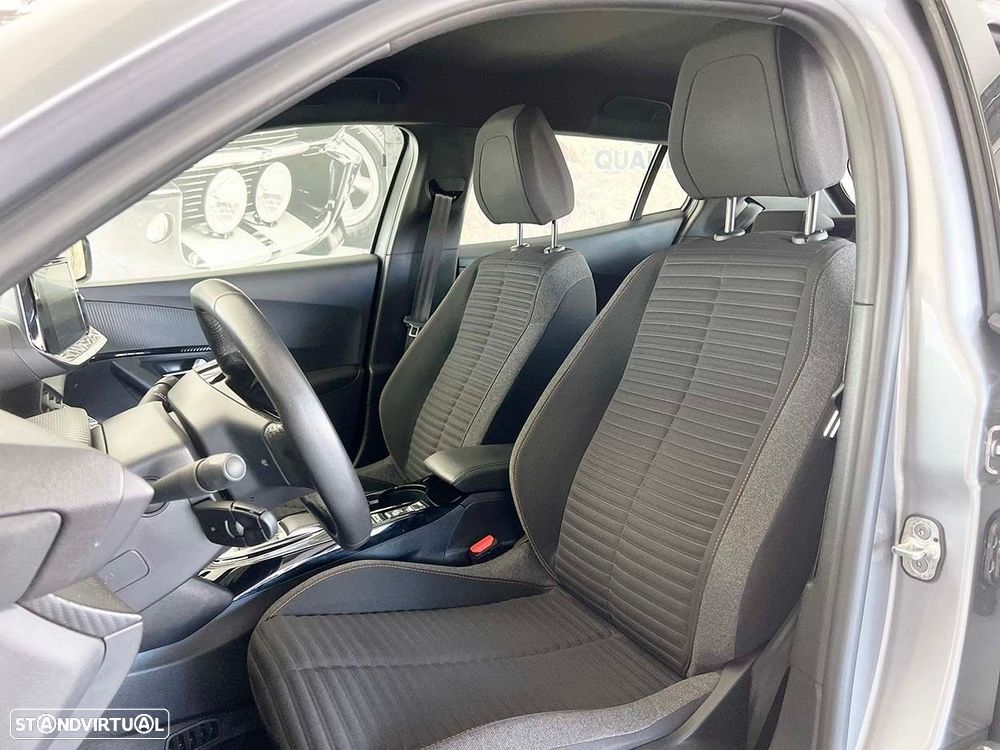 Peugeot e-2008 50 kWh Active - 9