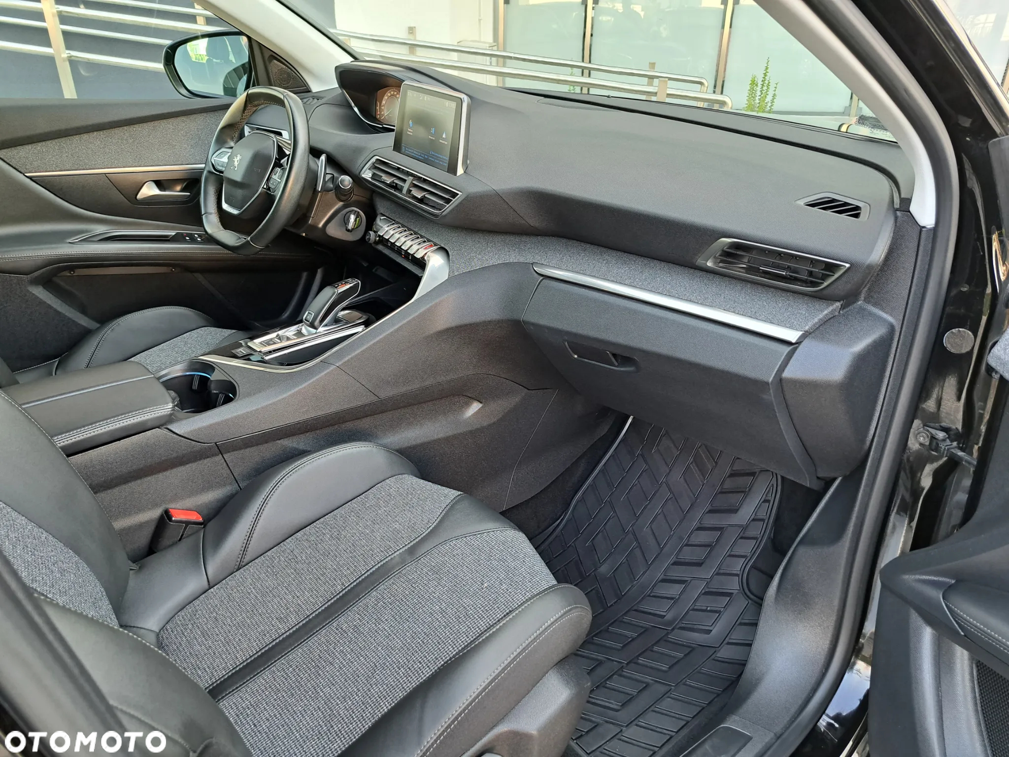 Peugeot 3008 1.5 BlueHDi Allure S&S EAT8 - 11