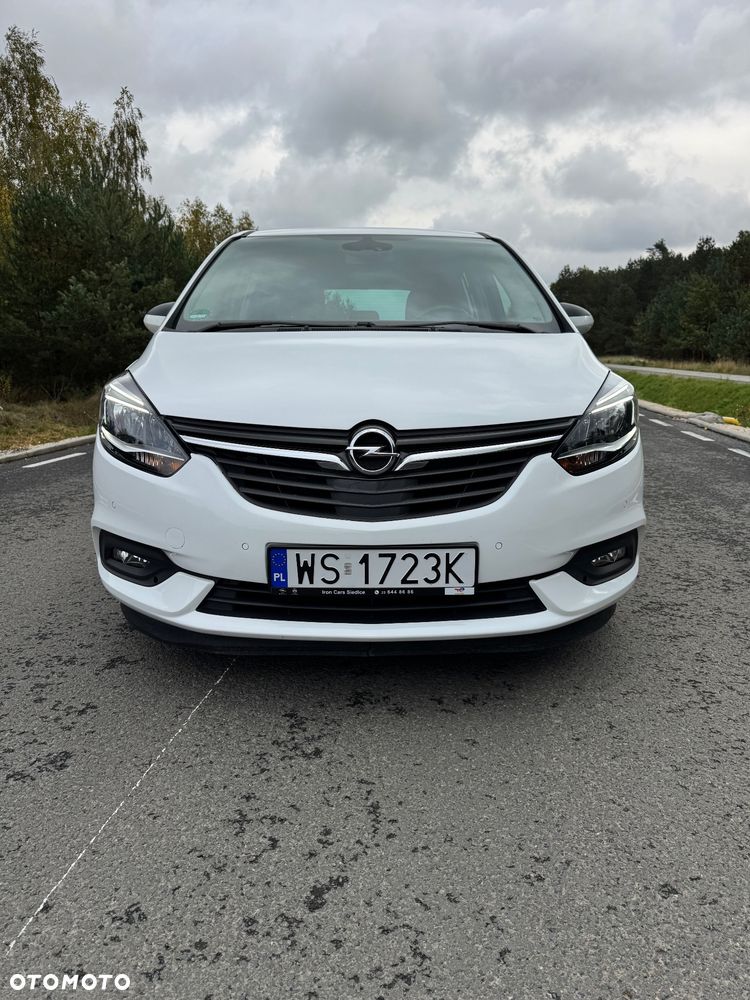Opel Zafira - 11