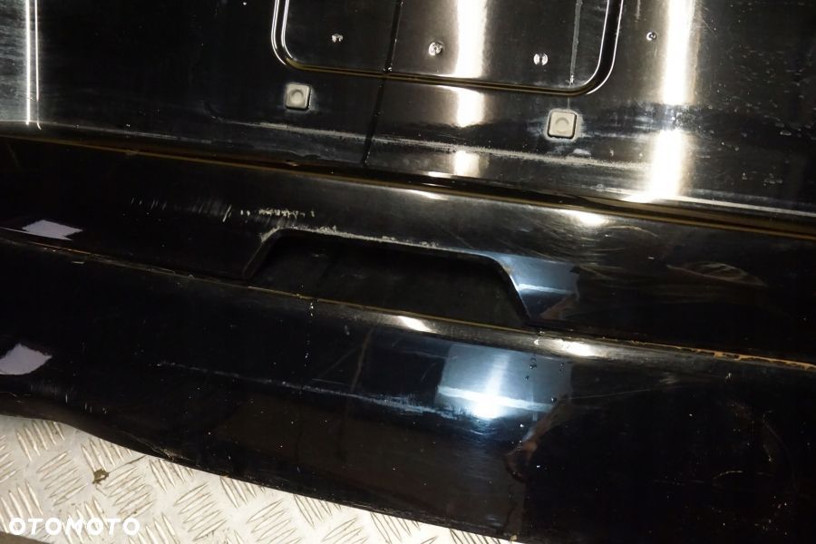 GMC YUKON 2015 - 2020 Klapa Tylna Bagażnika Spoiler Tył USA - 11