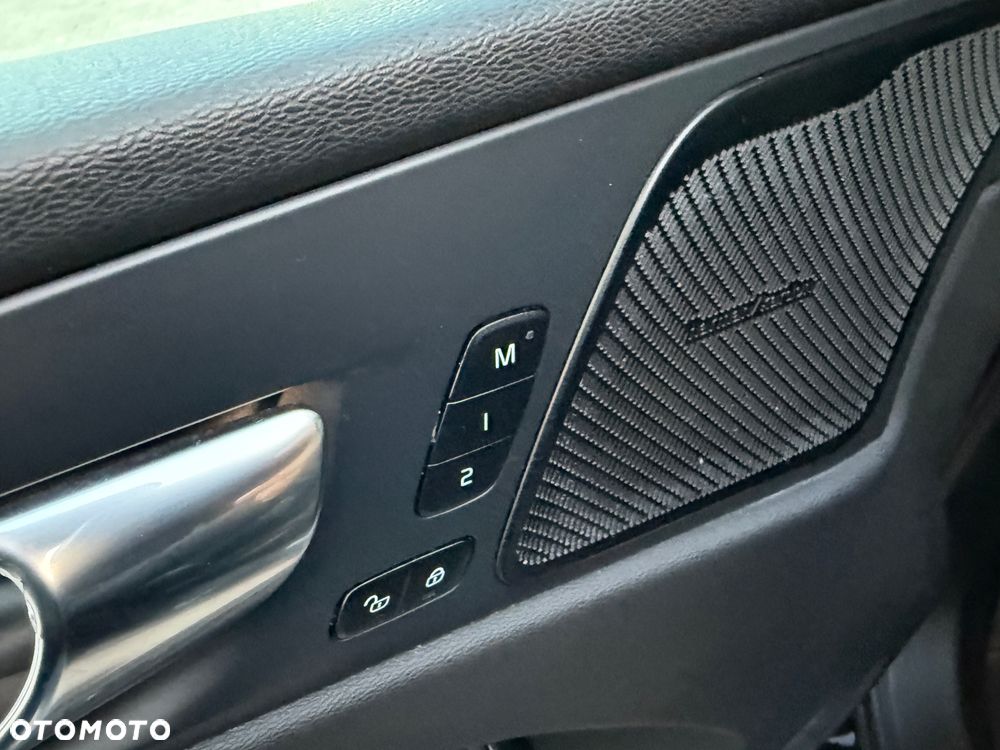 Volvo XC 60 B4 D Geartronic RDesign - 23