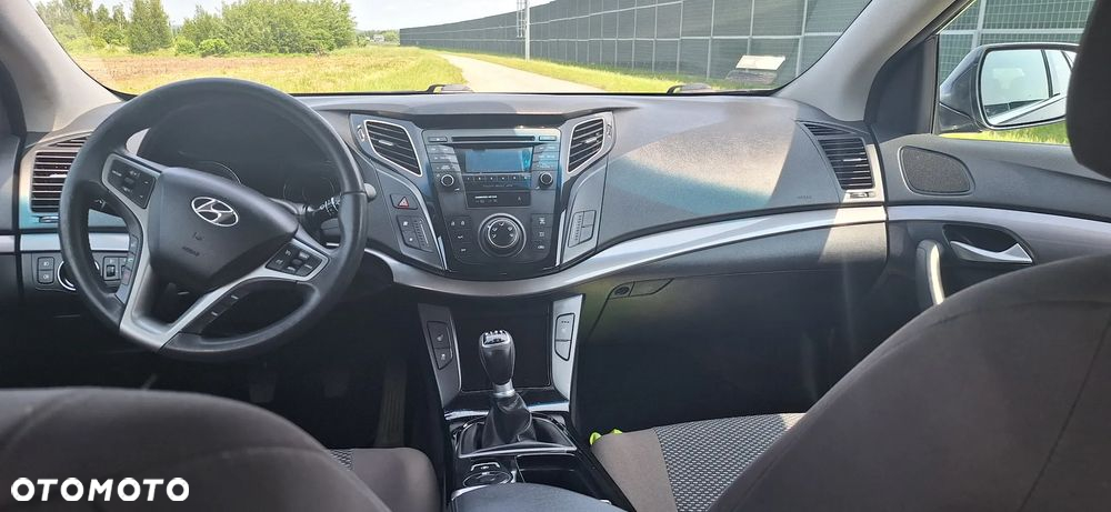 Hyundai i40 Kombi blue 1.7 CRDi Classic - 10