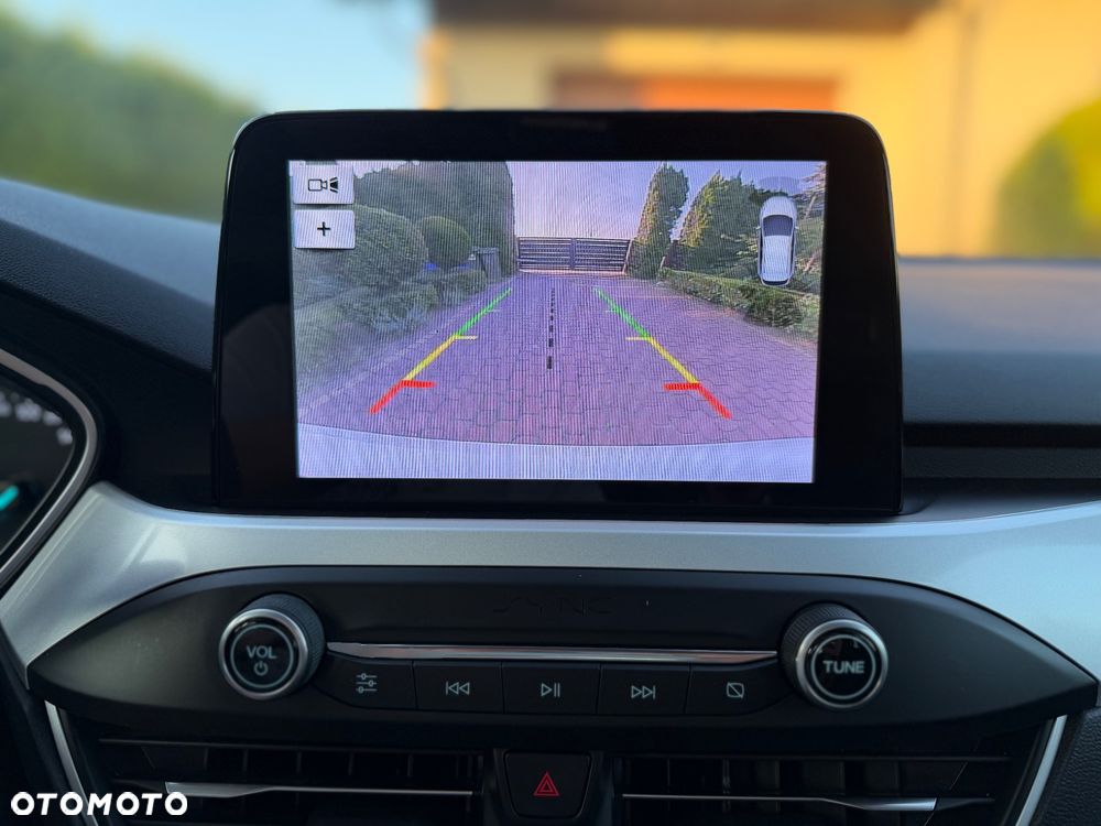 Ford Focus 1.5 EcoBlue Start-Stopp-System COOL&CONNECT DESIGN - 33