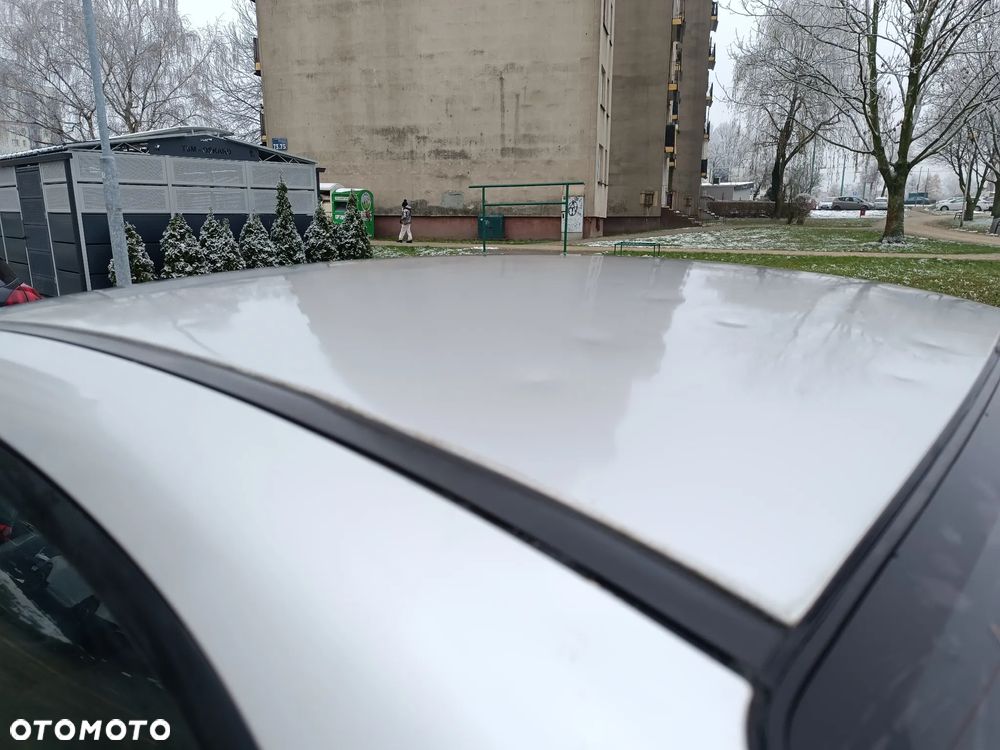 Suzuki Liana 1.6 - 7