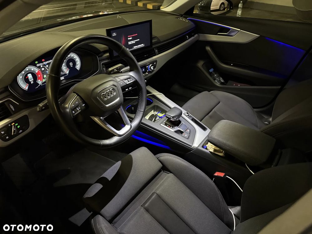 Audi A4 Limousine - 16