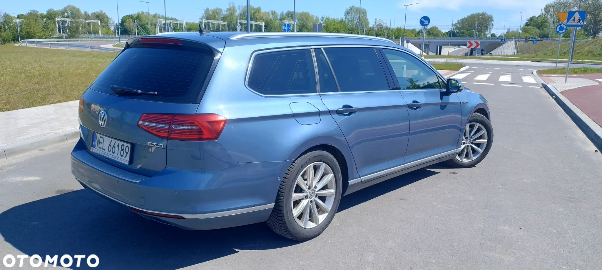 Volkswagen Passat Variant 2.0 TDI SCR DSG 4Motion Business - 4