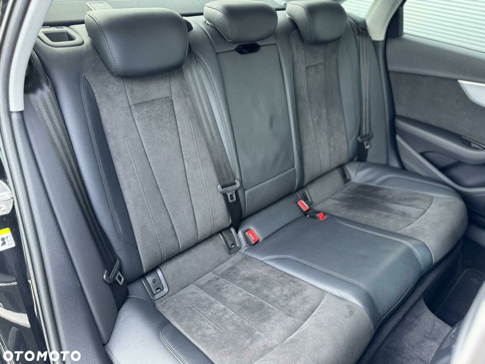 Audi A4 2.0 TDI Sport S tronic - 30