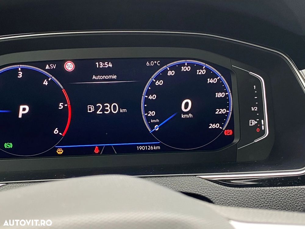 Volkswagen Passat - 18