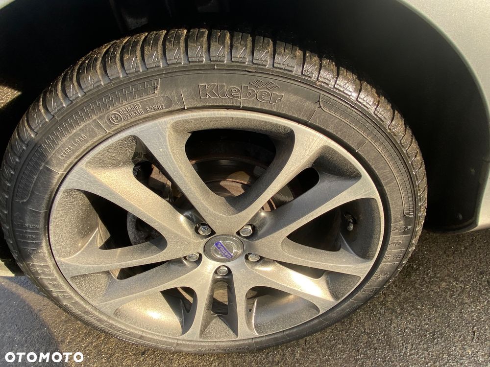 Volvo V40 D4 Drive-E R-Design Summum - 15