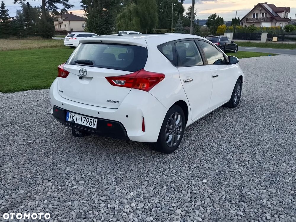 Toyota Auris 1.33 Dual-VVT-i Comfort - 35