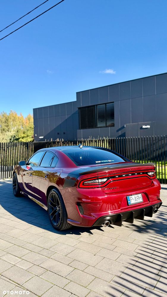 Dodge Charger 5.7 R/T Daytona - 4