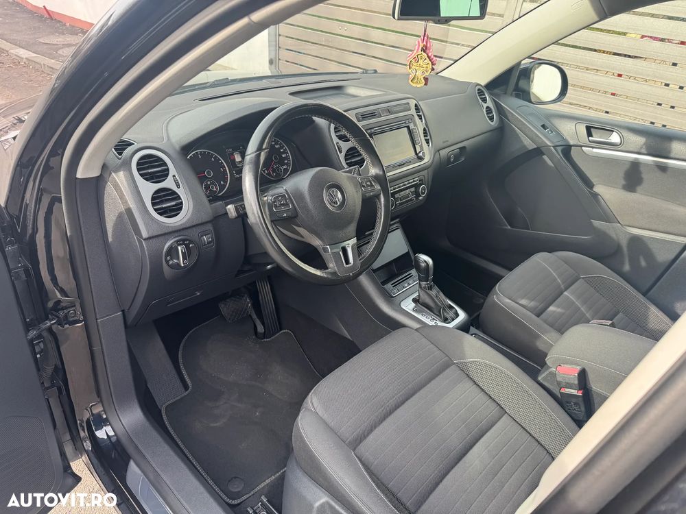 Volkswagen Tiguan 2.0 TDI 4Motion DSG Sport & Style - 6