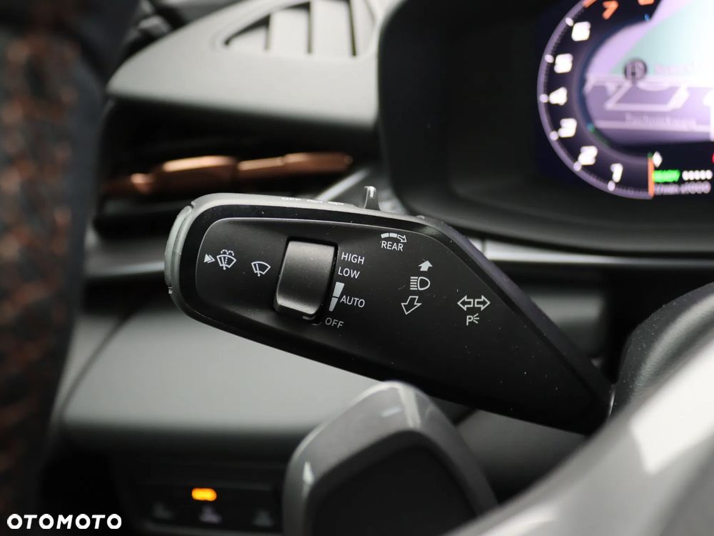 Cupra Terramar 1.5 e-Hybrid DSG VZ - 17