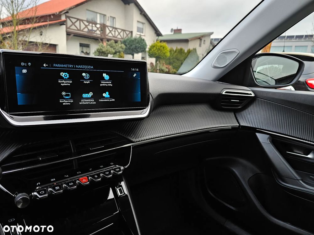 Peugeot 2008 1.5 BlueHDi Allure S&S - 15